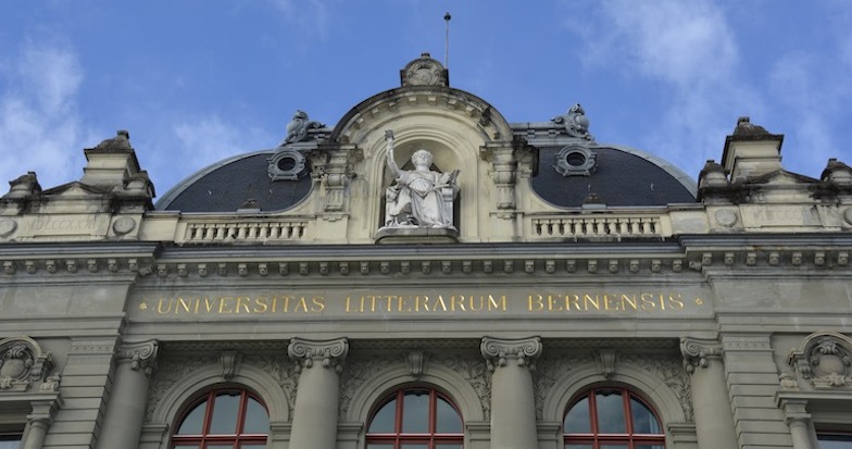 Hauptgebäude Universität Bern, Dachansicht