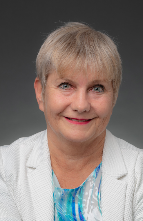  Beate Pinisch