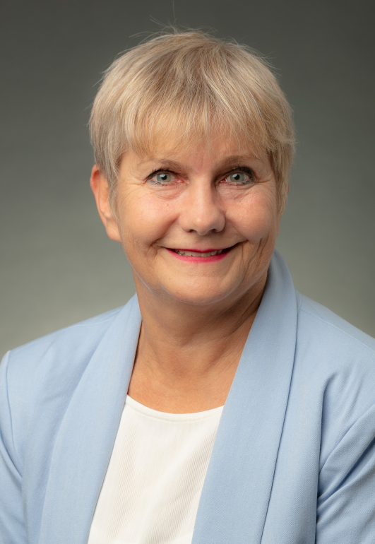  Beate Pinisch