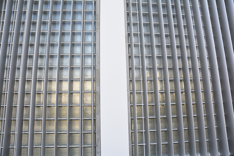 Tierspital/Gebäude/Aussenansicht/Lamellen mit Fensterchen/Nahaufnahme