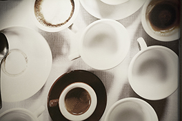 Mensa Gesellschaftsstrasse/Innenansicht/Bild/Tassen von oben/Kaffee