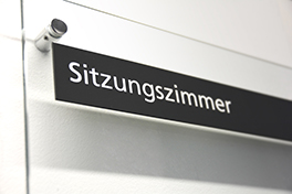 Arbeitsplatz/Sitzungszimmer/Wandschild