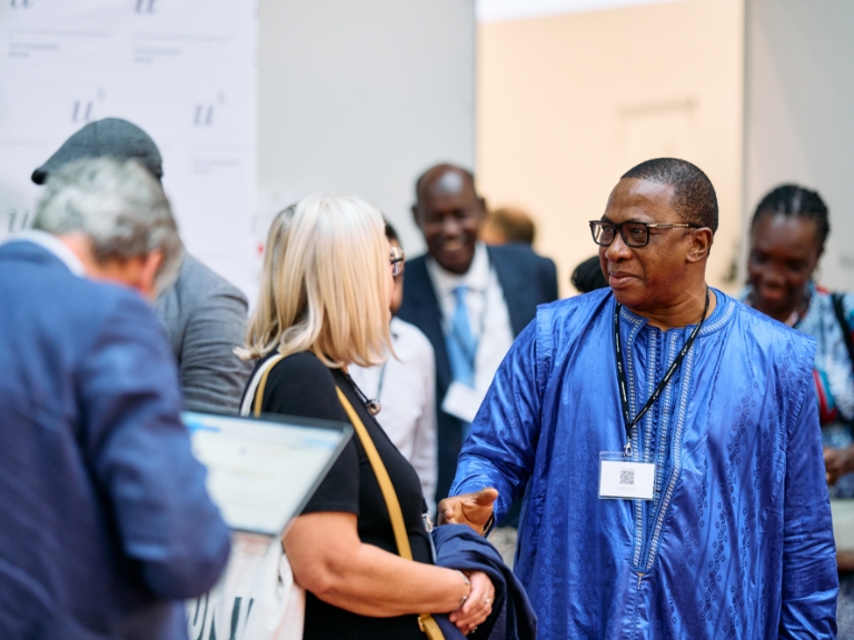 Researchers and diplomats in dialogue