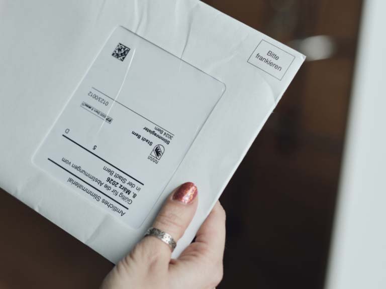 Vorfrankierter Abstimmungsumschlag