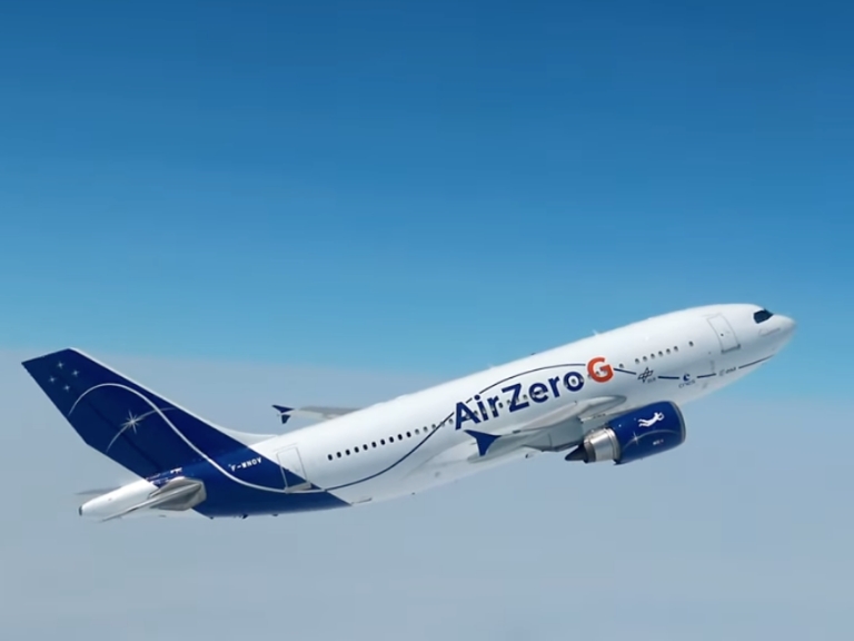 Flugzeug im Parabolflug - Medienmitteilung Schwerelosigkeit