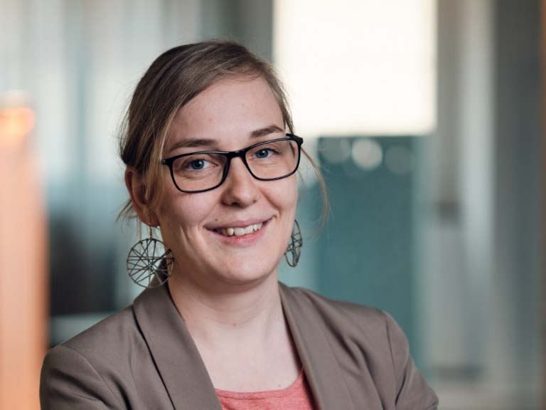 Julia Bell Universität Bern