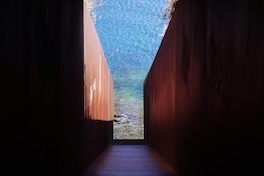 Dani Karavans Denkmal «Passagen» in Portbou, Spanien. © Gabriel Rosenberg/WBKolleg