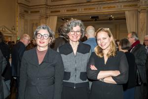 Michaela Schäuble (Professorin für Sozialanthropologie Universität Bern), Christina Thurner (Professorin für Tanzwissenschaft Universität Bern) und Silvia Natale (Professorin für Italienische Sprachwissenschaft)