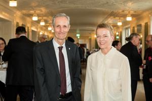 Christoph Pappa (Generalsekretär und Leiter Rechtsdienst Universität Bern) und Virginia Richter (Rektorin Universität Bern)