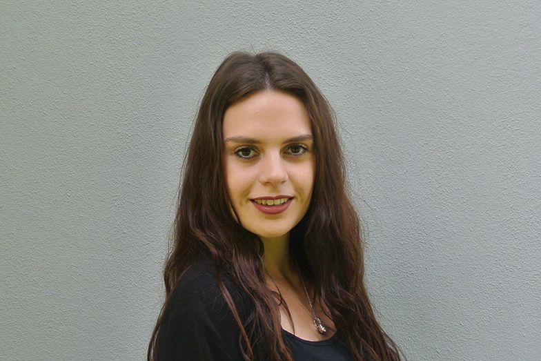 Alessia Zuber studiert Germanistik im Hauptfach und Sportwissenschaft im Nebenfach an der Universität Bern